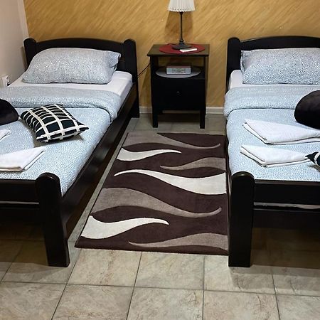 Dody Apartmani Лесковац Екстериор снимка