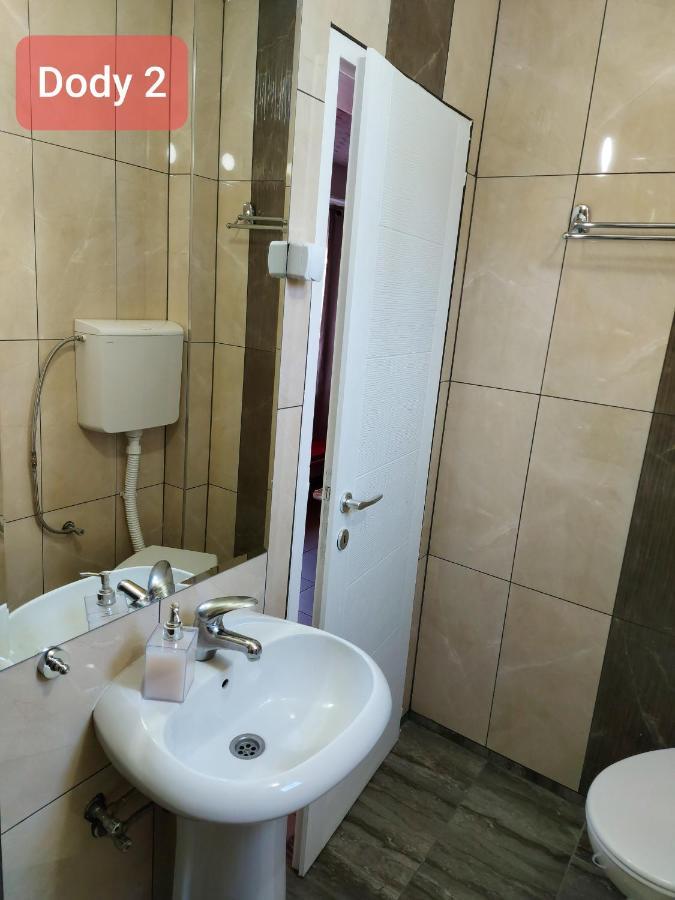 Dody Apartmani Лесковац Екстериор снимка