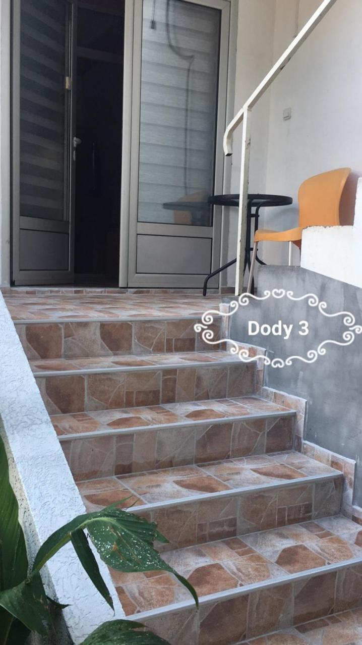 Dody Apartmani Лесковац Екстериор снимка