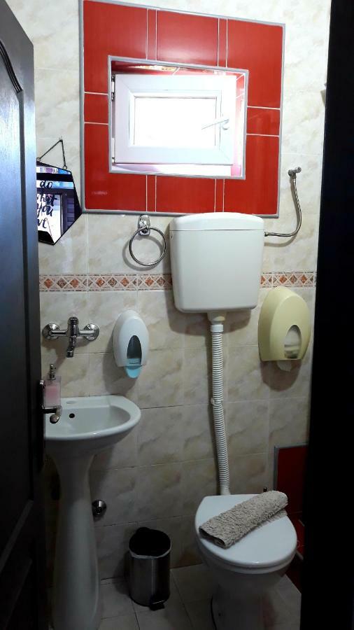Dody Apartmani Лесковац Екстериор снимка